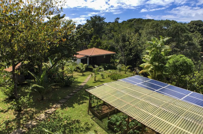 Off-grid solar array